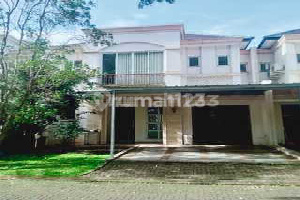 Rumah Siap Huni Dalam Cluster One Gate di Bsd City Dekat Tol