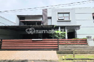 Rumah 2 Lantai dengan Harga Murah di Sektor 3 Bintaro Dekat Mall