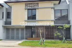 Rumah Bagus Renovated Siap Huni Dalam Cluster One Gate di Bsd Rumah Bagus Renovated Siap Huni Dalam Cluster One Gate di Bsd
