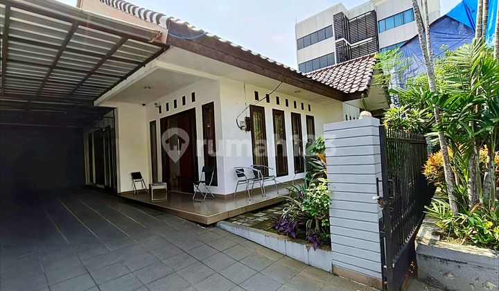Comfortable Residence in Fatmawati Close to MRT and Strategic Location 2