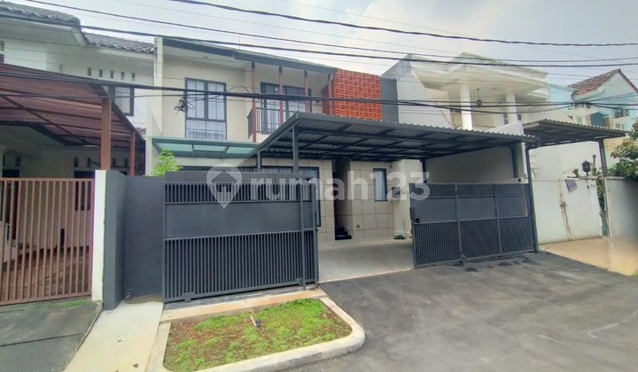 Well-Maintained House With Garden Inside One-Gate Cluster In Cibubur, West Java 2
