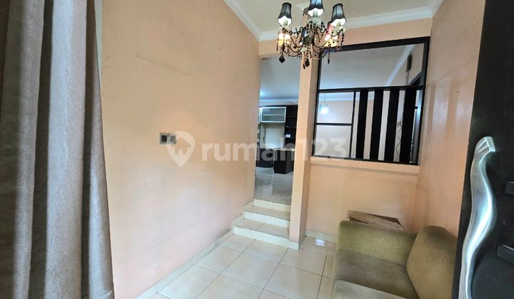 Rumah 2 Lantai dengan Harga Murah di Sektor 3 Bintaro Dekat Mall 2
