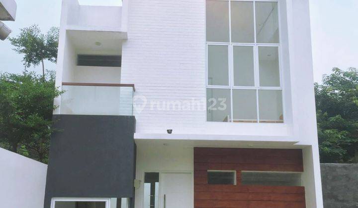 Rumah 2 Lantai Hadap Timur Dalam Cluster Di Area Serpong 1