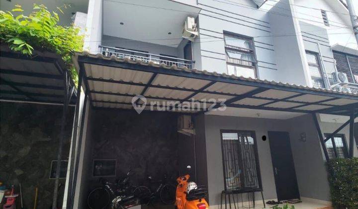 Rumah Fully Furnished Siap Huni Dalam Cluster Di Area Bintaro 1