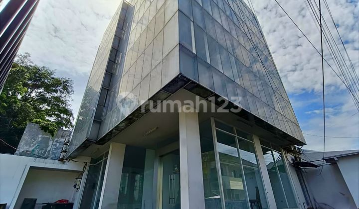4.5-Story Office Building in Kebayoran Lama Corner Position - South Jakarta