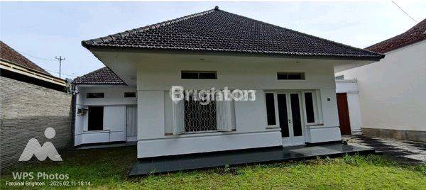 Rumah Klasik / Vintage Dekat Jl Ijen Malang 027 1