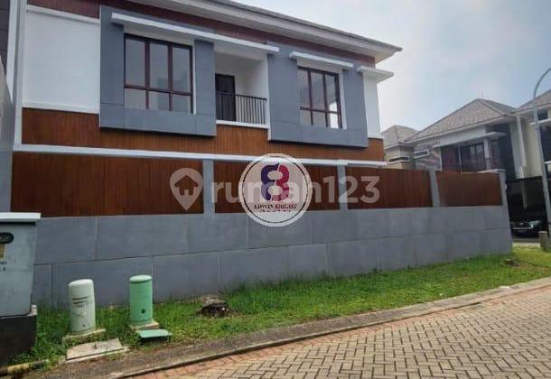 House in Discovery Bintaro Jaya Brand New Corner with Swimming Pool 2