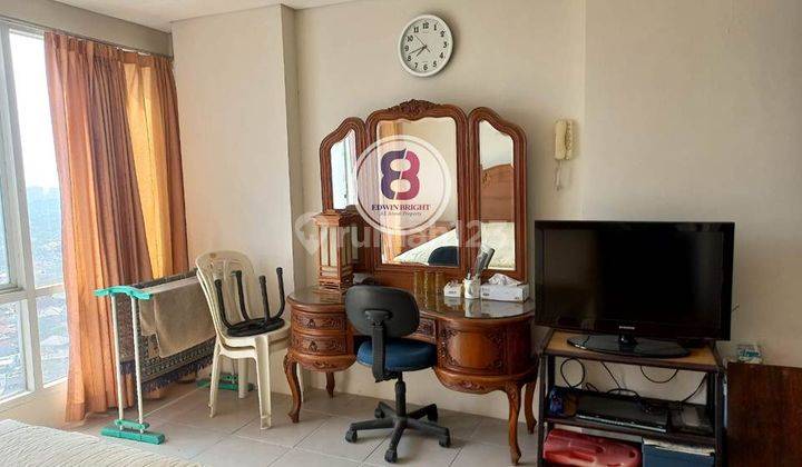 Apartemen Dengan Kolam Renang Dijual Di Sektor 3a Bintaro Jakarta