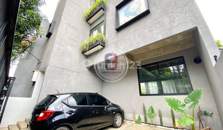 Rumah Smart Industrial Home Dengan Swimming Pool di Bintaro 2