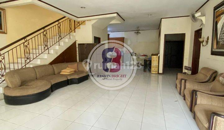 Rumah Bagus Posisi Hoek di Area Bintaro Sektor 3 2