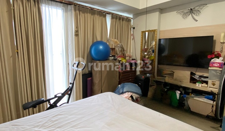 Dijual Apartemen Tipe Studio Full Furnished View Swimming Pool 2