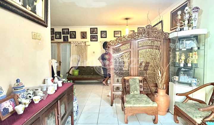 House for Sale in Bintaro Jaya Sector 9, Strategic Location 2