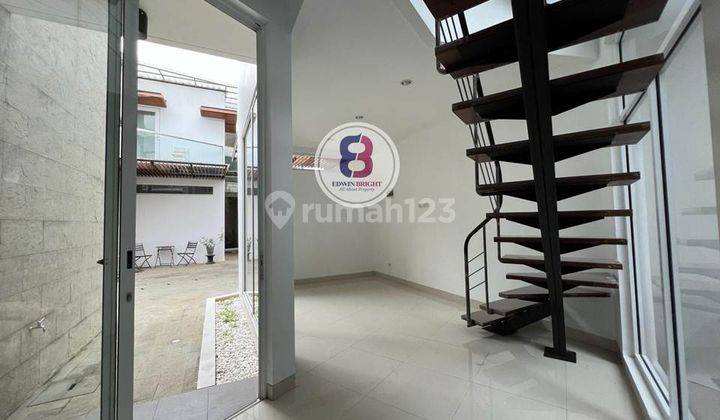 Rumah Dijual di Discovery Bintaro Jaya Sektor 9 2