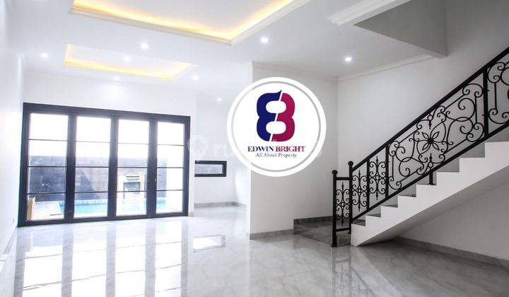 Rumah Dgn Private Pool di Area Bintaro Jakarta Selatan  1