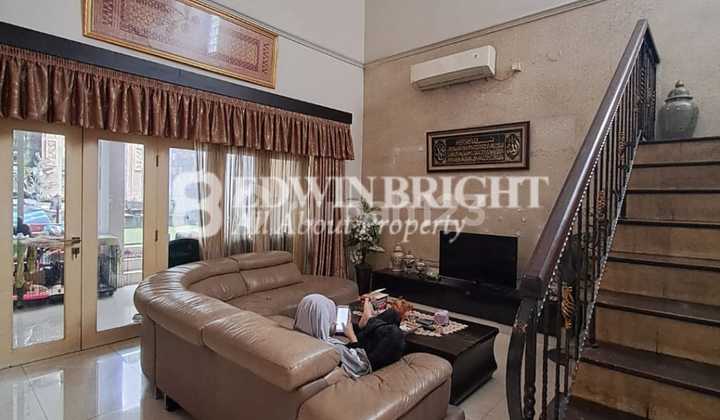 Ready-to-Occupy House in Bintaro Jaya Sector 3, Semi-Furnished. 2