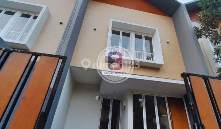 Rumah Modern Dan Cantik di Area Bintaro Jaya 2