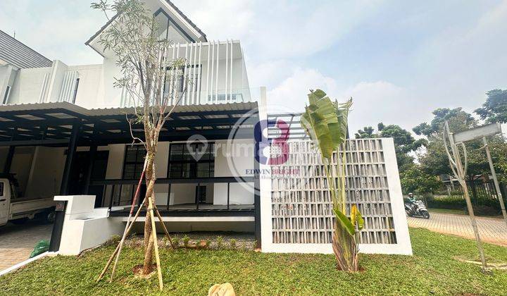 Rumah Dengan Swimming Pool Posisi Hoek di Discovery Bintaro Jaya  2