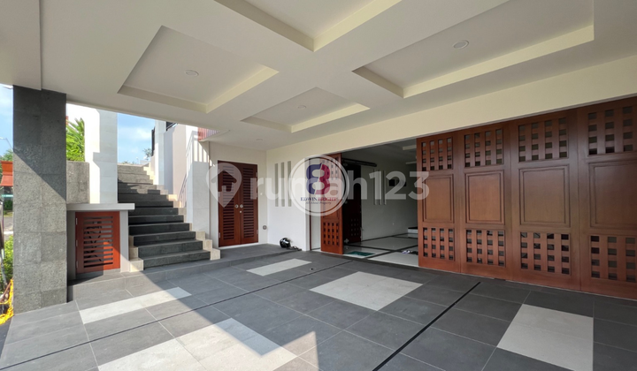 Rumah Dijual di Bintaro Jaya Sektor 7 Brand New Swimming Pool 2