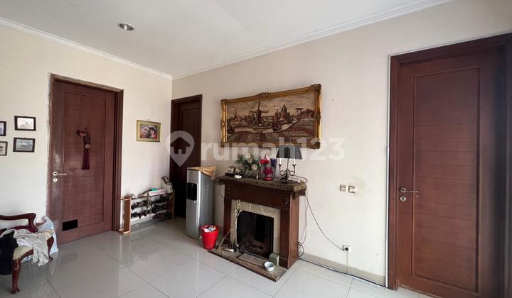 Semi-Furnished Spacious House Bintaro Jaya Sector 1 2