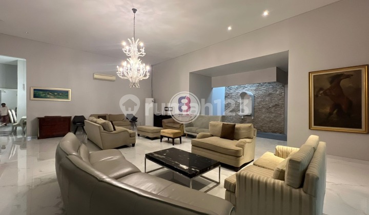 Dijual Rumah Mewah Modern Classic di Kawasan Elite Cipete