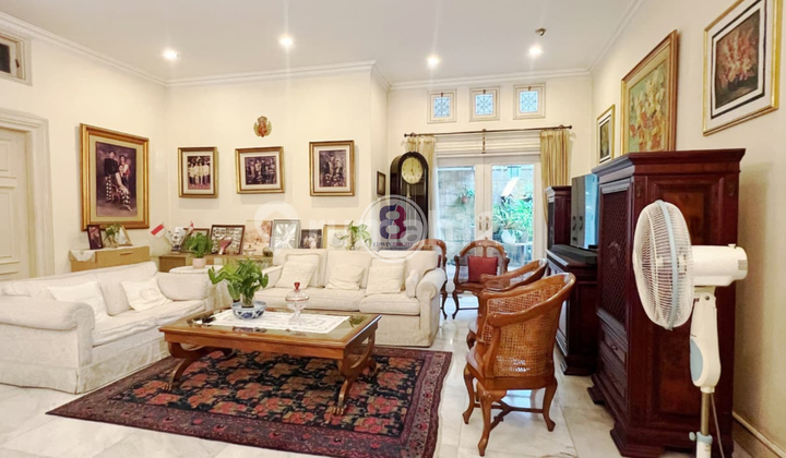 Rumah di Kemang Jakarta Selatan Halaman Luas Ada Swimming Pool