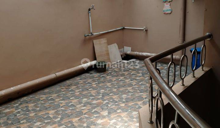 Rumah 2 Lantai Bagus SHM di Cempaka Putih Jakarta Pusat 5