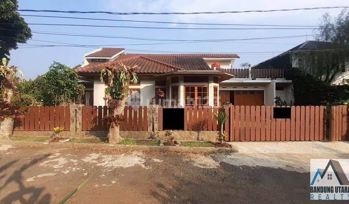 Rumah Komp Gerlong Permai Dengan Ornamen Furniture Semi Khas Jawa 1