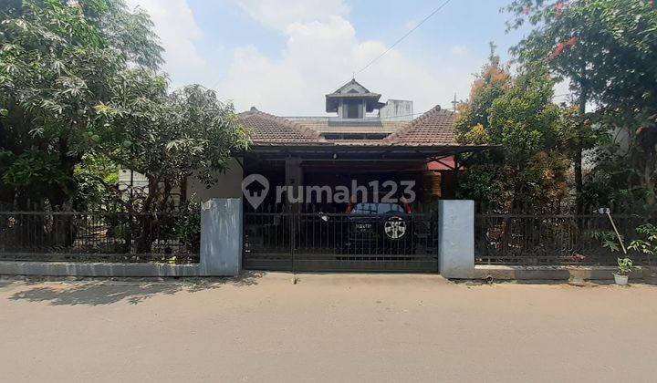 Rumah Klasik Suryalaya Timur, Buah Batu, Siap Huni, Good Location 1