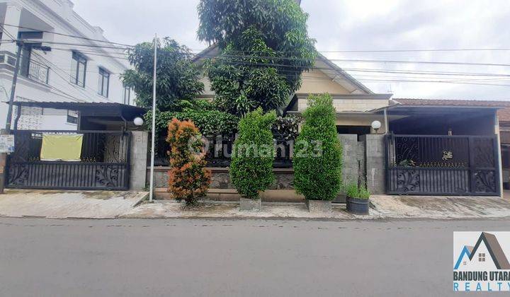 Rumah Usaha Surya Sumantri Mainroad. Area Komersial Good Location 1