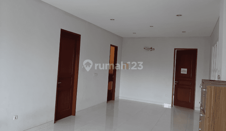 Rumah Metro Permata 5+1 Kamar Tidur, Uk 10x20. Bagus Rapi 2