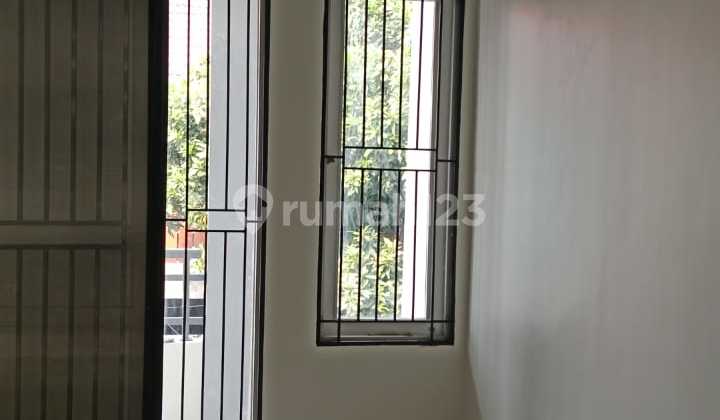 Dijual Rumah Metro Permata 1, Uk 6x22, SHM, Bagus, Murah, Dekat Pintu Tol Karang Tengah 2