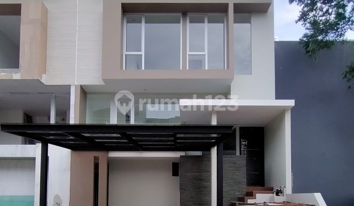Rumah Baru 2,5 Lantai di Citra 8, Hook, Dekat Sunset Avenue, Tol Jorr 2