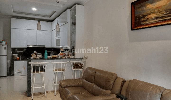 Rumah Metro Permata 3,5 Lantai, Furnished, Bagus Rapi 2