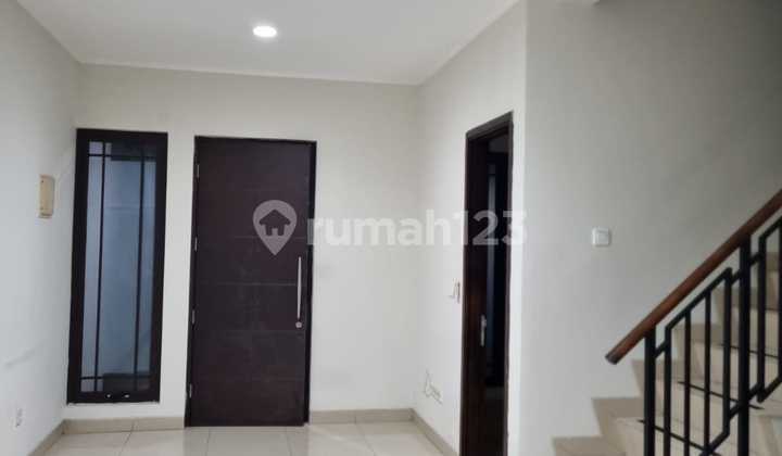 Green Lake City House, Asia Cluster, Size 6x15, Good, Neat Green Lake City House, Asia Cluster, Size 6x15, Good, Neat