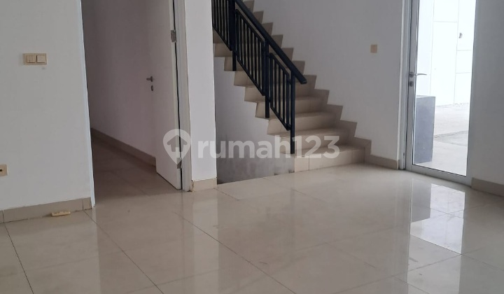 Disewa Rumah di Green Lake City, Cluster Australia, Uk 8x20