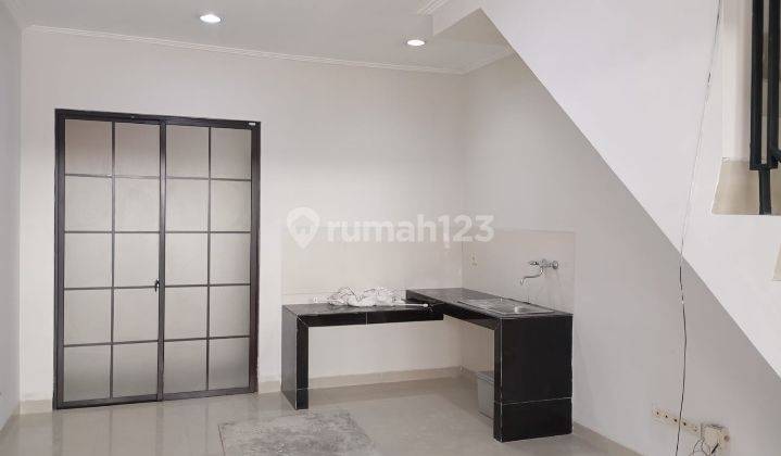 Disewakan Rumah Green Lake City, East Asia, Uk 4x12 Semi Furnished 1