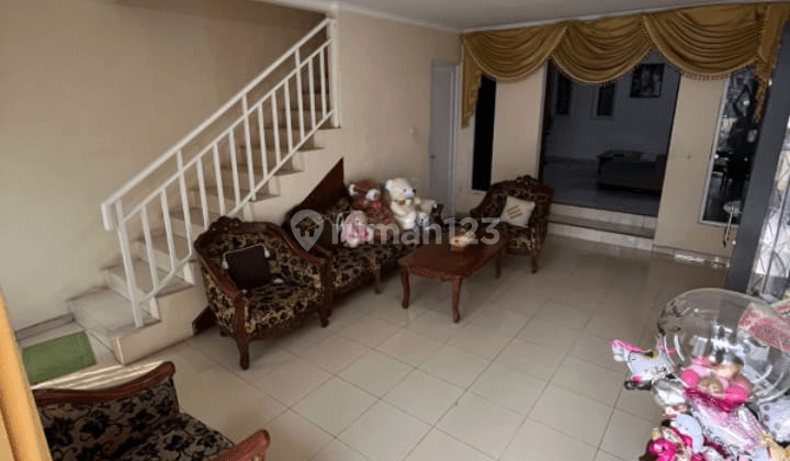 Rumah 2 Lantai Metland Puri, Furnished, Bagus 1