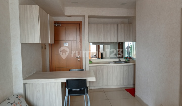 The Nest Apartment, 2 BR, Pool View, Fully Furnished, Near Toll Road The Nest Apartment, 2 BR, Pool View, Fully Furnished, Near Toll Road