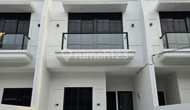 Rumah Baru 2 Lantai Di Meruya, Kavling DKI, SHM, Semi Furnished, Dekat Tol Meruya