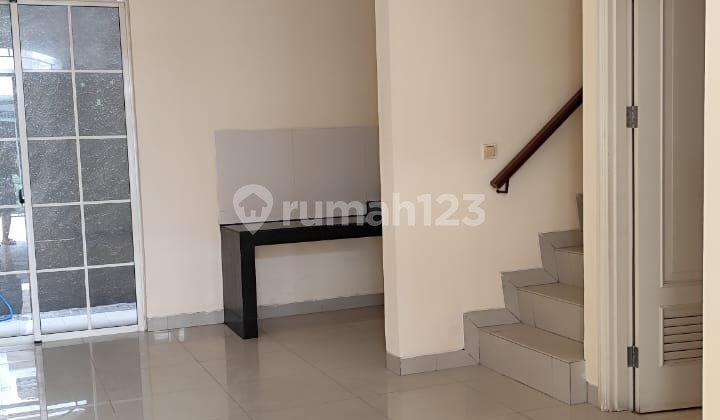 Rumah Green Lake City, West Europe, Uk 6x15, Semi Furnished 2