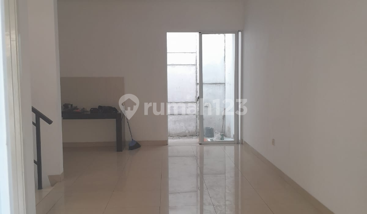 Disewa Rumah Green Lake City, Cluster Australia, Uk 6x15, Siap Huni