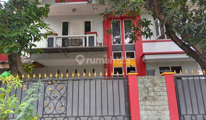 Dijual Rumah di Metro Permata 2 , Luas 193 M2, Hoek, Murah, Dekat Tol Karang Tengah 1