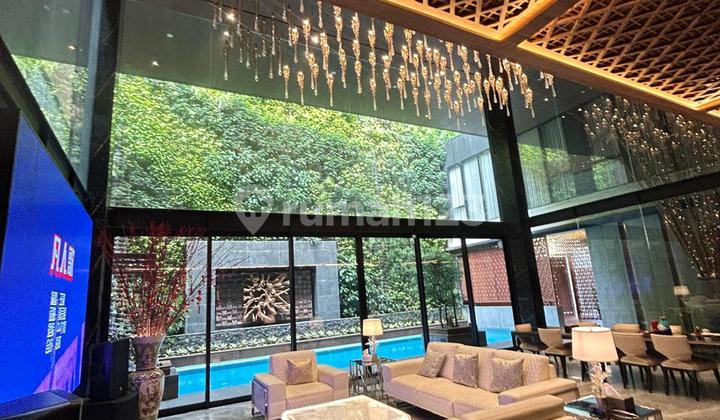 Rumah Mewah Pantai Indah Kapuk, Luas 1300 M2, 4 Lantai, Lift, Kolam Renang