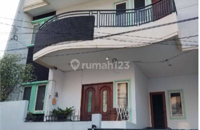 Rumah Bagus Bojong Indah, 2,5 Lantai, Terawat, Siap Huni, Dekat Stasiun Bojong 2