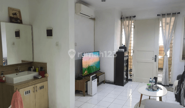 Rumah Metro Permata 1, Semi Furnished, Bagus Rapi, Dekat Akses Tol Karang Tengah 2