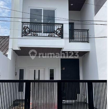Rumah Baru Kosambi Baru, 2,5 Lantai, Bagus, Murah, Dekat Tol Puri