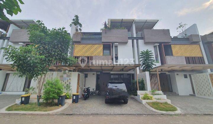 Rumah Puri 11 Residence, Semi Furnished, Bagus Rapi 1