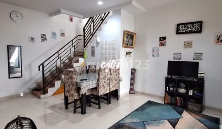 Rumah 2 Lantai di Karang Tengah, Hoek, Full Kanopi, Bagus, Murah, Lokasi Strategis Rumah 2 Lantai di Karang Tengah, Hoek, Full Kanopi, Bagus, Murah, Lokasi Strategis