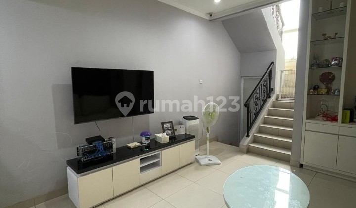 Disewa Rumah 2 Lantai di Pantai Indah Kapuk, Cluster Kenari Golf, Uk 8X15, Full Furnished 2
