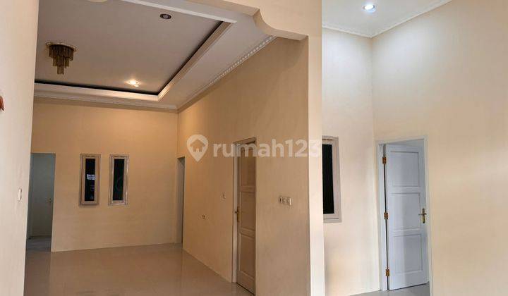 Rumah Siap Pakai di Permata Putih Kompleks Hasanudin 2